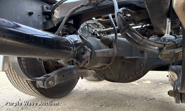 image for item EJ4567 2021 Kenworth T680 semi truck