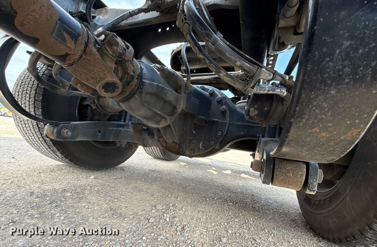 image for item EJ4568 2020 Kenworth T680 semi truck