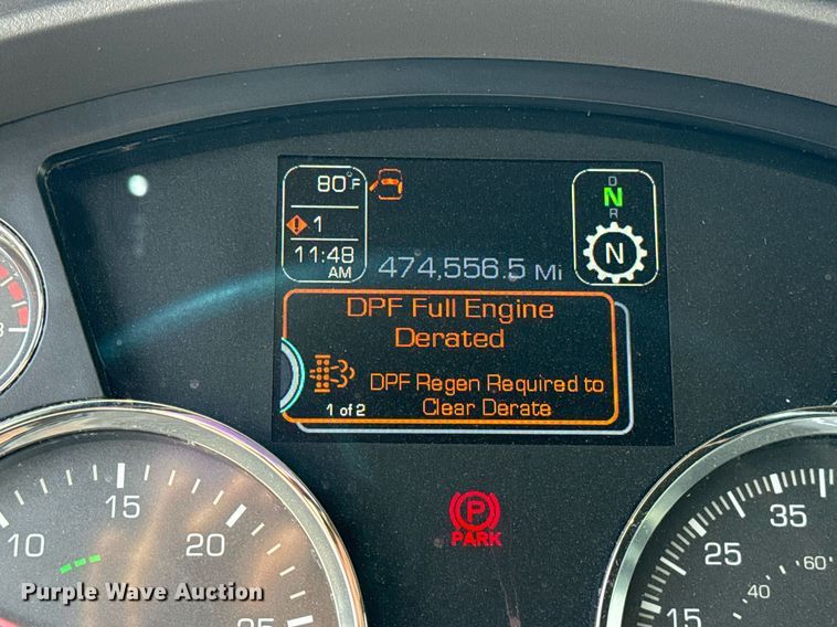 image for item EJ4568 2020 Kenworth T680 semi truck