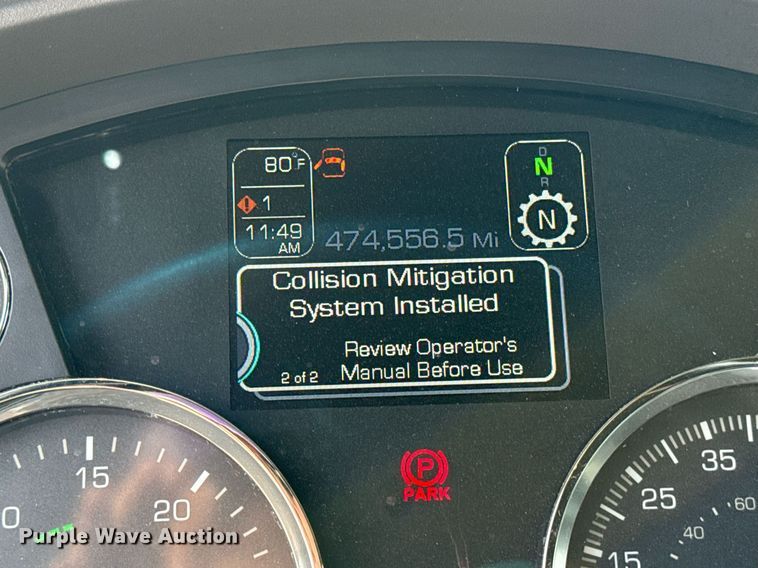 image for item EJ4568 2020 Kenworth T680 semi truck