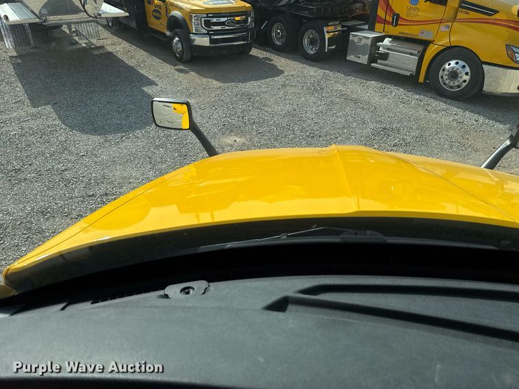 image for item EJ4568 2020 Kenworth T680 semi truck