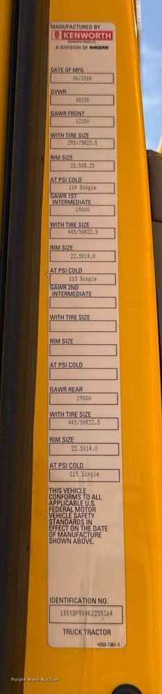 image for item EJ4569 2019 Kenworth T680 semi truck