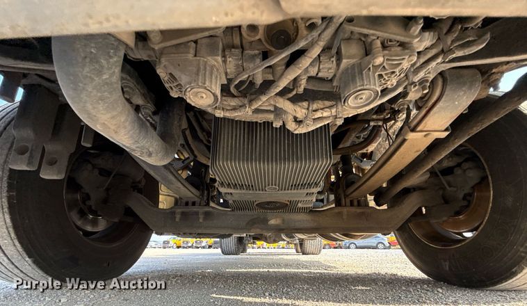 image for item EJ4570 2022 Kenworth T680 semi truck