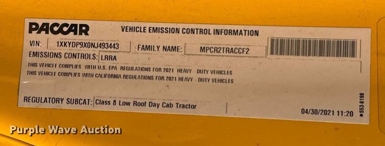 image for item EJ4570 2022 Kenworth T680 semi truck