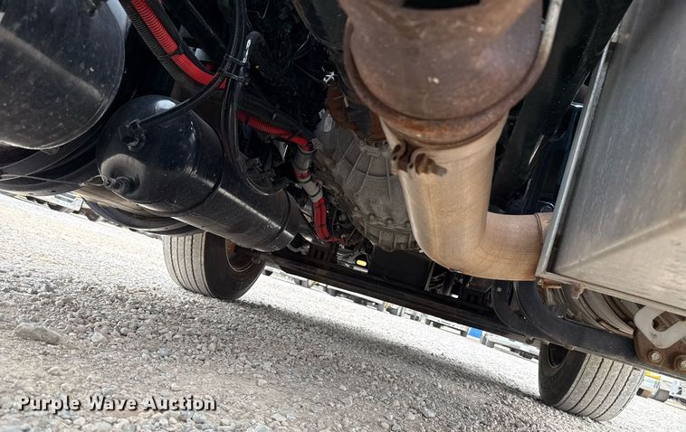 image for item EJ4571 2020 Kenworth T680 semi truck