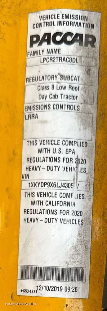 image for item EJ4571 2020 Kenworth T680 semi truck