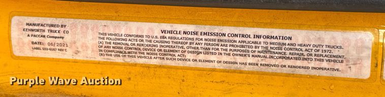 image for item EJ4572 2022 Kenworth T680 semi truck