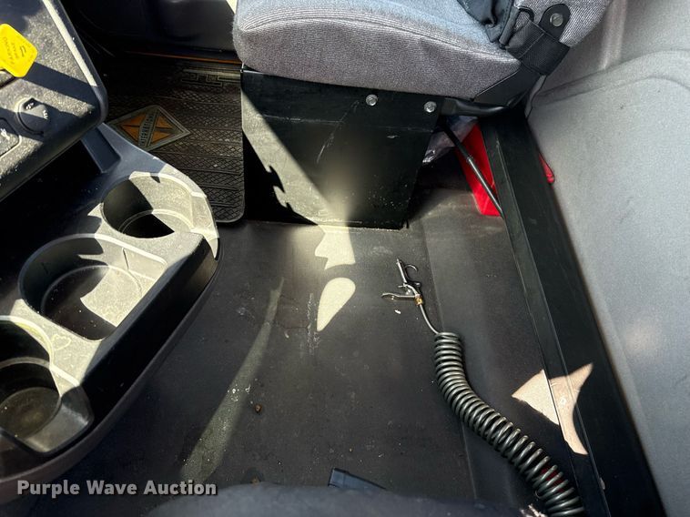 image for item EJ4573 2021 International LT625 semi truck