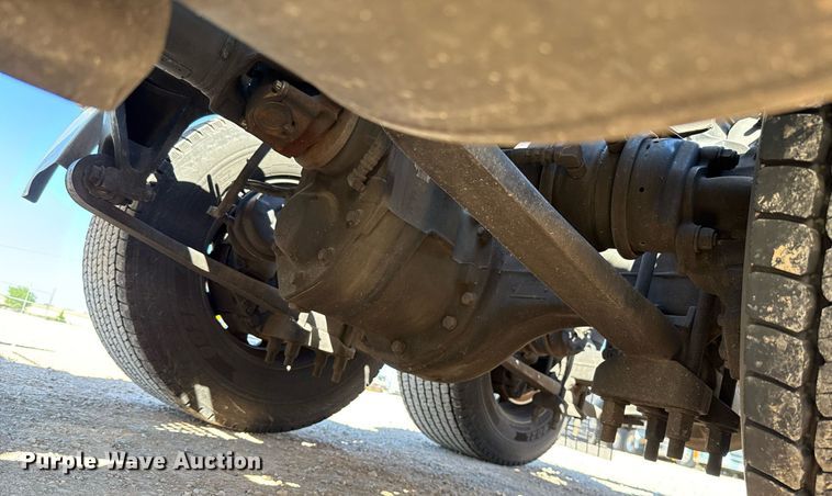 image for item EJ4573 2021 International LT625 semi truck