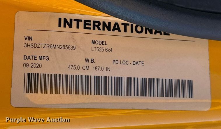 image for item EJ4573 2021 International LT625 semi truck