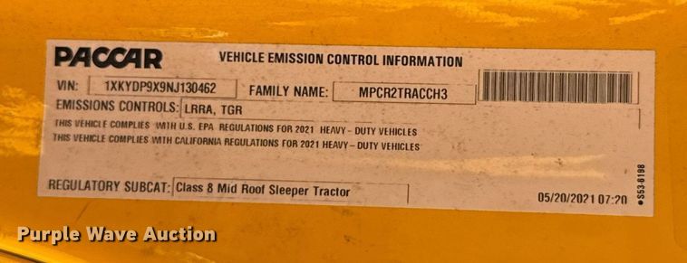 image for item EJ4576 2022 Kenworth T680 semi truck