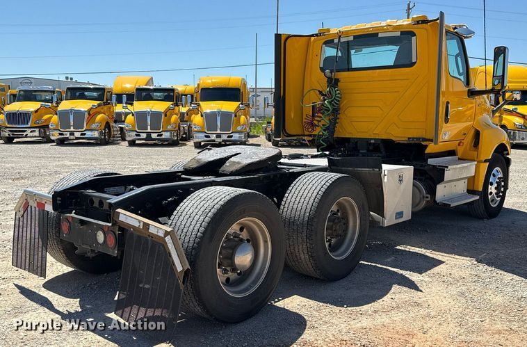 image for item EJ4577 2021 International LT625 semi truck