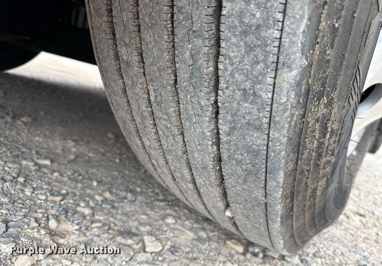 image for item EJ4578 2021 Freightliner Cascadia 126 semi truck