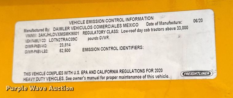 image for item EJ4578 2021 Freightliner Cascadia 126 semi truck