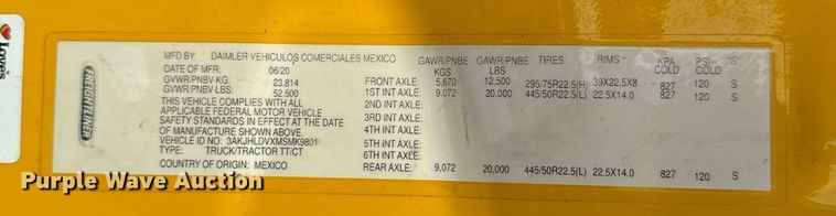 image for item EJ4578 2021 Freightliner Cascadia 126 semi truck