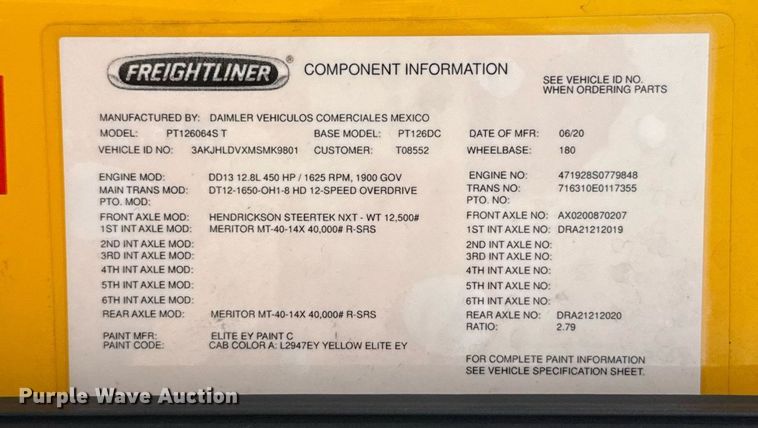 image for item EJ4578 2021 Freightliner Cascadia 126 semi truck