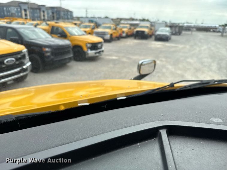 image for item EJ4579 2021 Freightliner Cascadia 126 semi truck