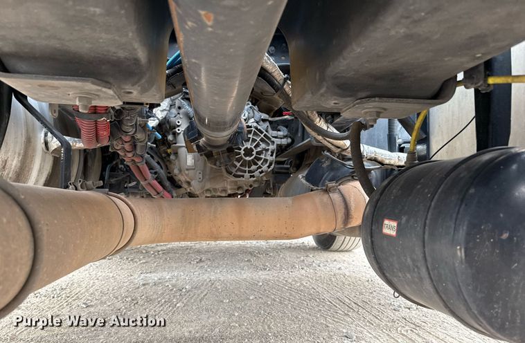 image for item EJ4580 2021 Freightliner Cascadia 126 semi truck