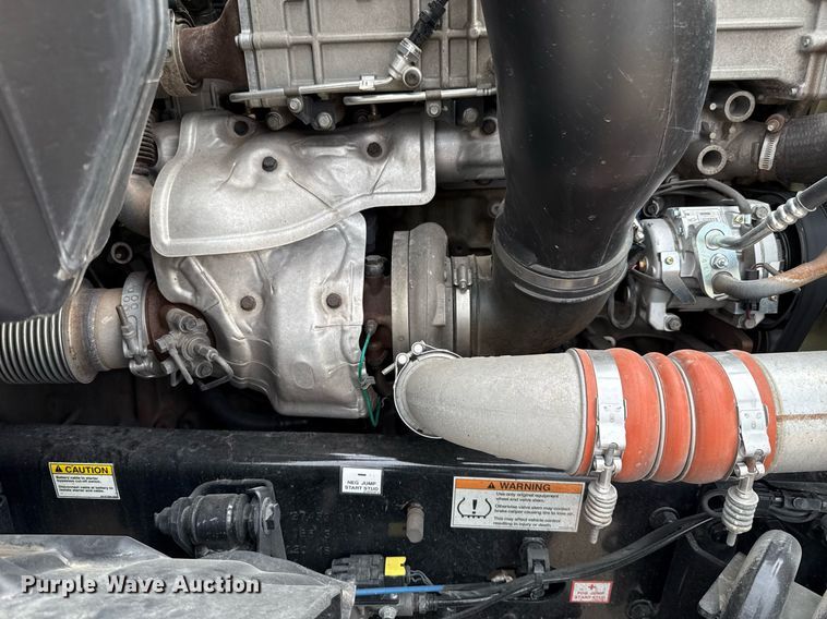 image for item EJ4580 2021 Freightliner Cascadia 126 semi truck