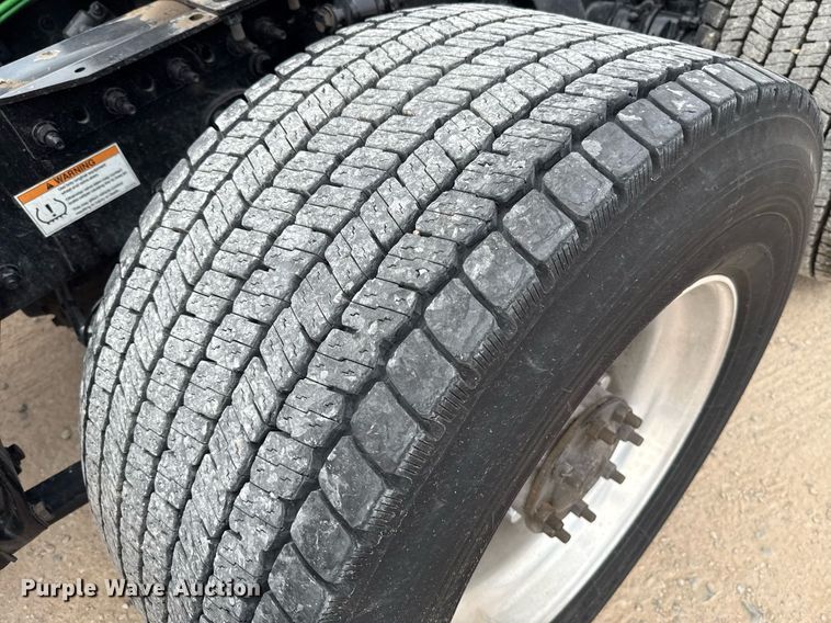 image for item EJ4580 2021 Freightliner Cascadia 126 semi truck