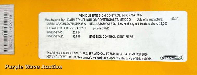 image for item EJ4580 2021 Freightliner Cascadia 126 semi truck
