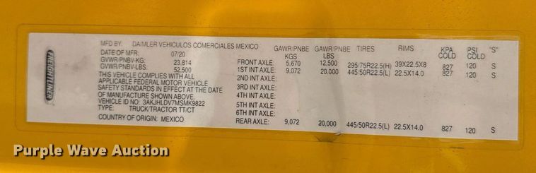 image for item EJ4580 2021 Freightliner Cascadia 126 semi truck