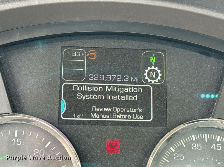 image for item EJ4581 2021 Kenworth T680 semi truck