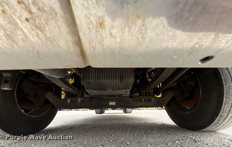 image for item EJ4583 2022 Kenworth T680 semi truck