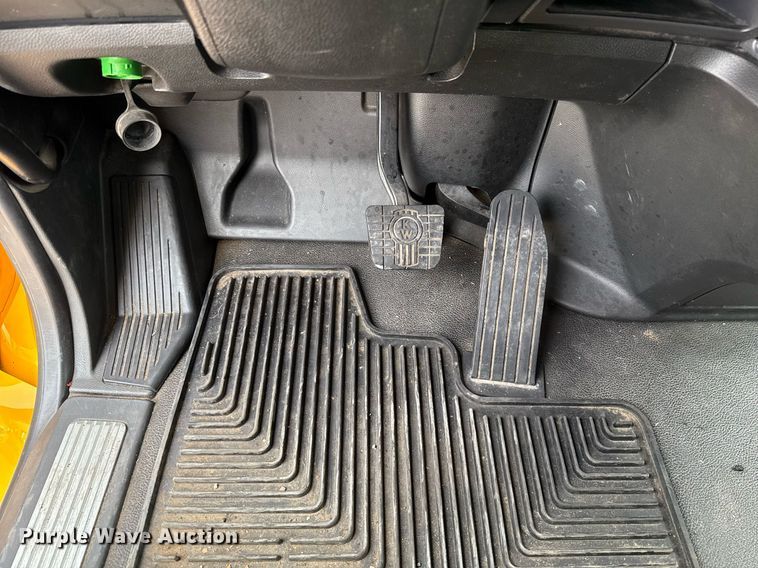 image for item EJ4583 2022 Kenworth T680 semi truck