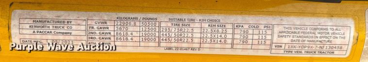 image for item EJ4583 2022 Kenworth T680 semi truck