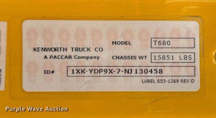 image for item EJ4583 2022 Kenworth T680 semi truck