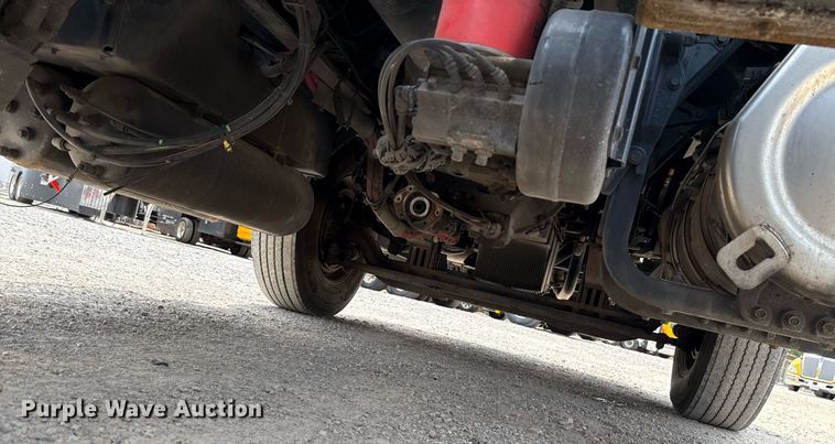 image for item EJ4584 2020 Kenworth T880 semi truck