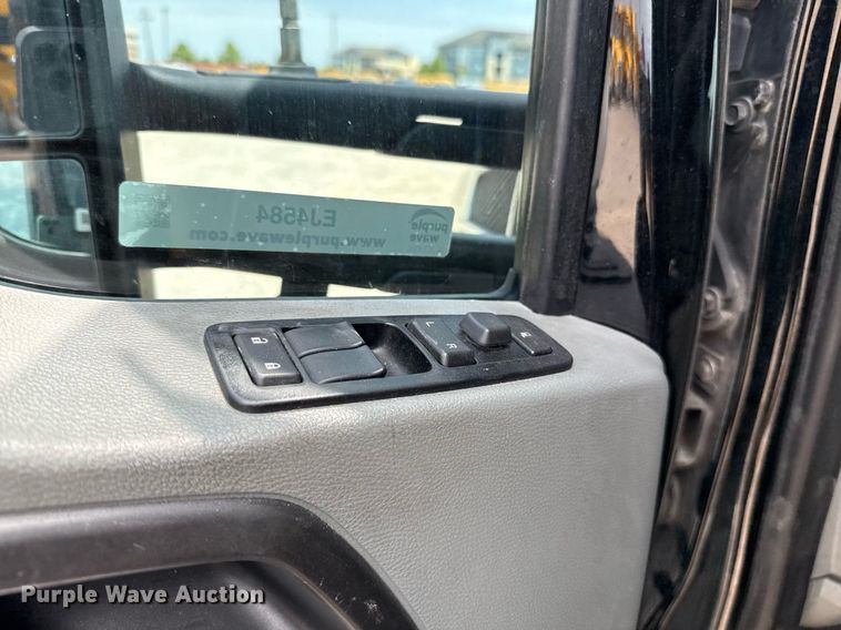 image for item EJ4584 2020 Kenworth T880 semi truck