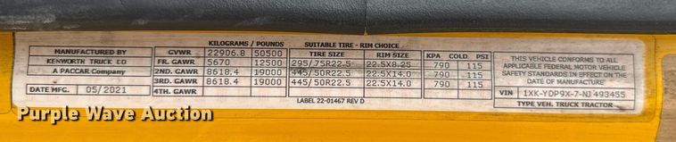 image for item EJ4586 2022 Kenworth T680 semi truck