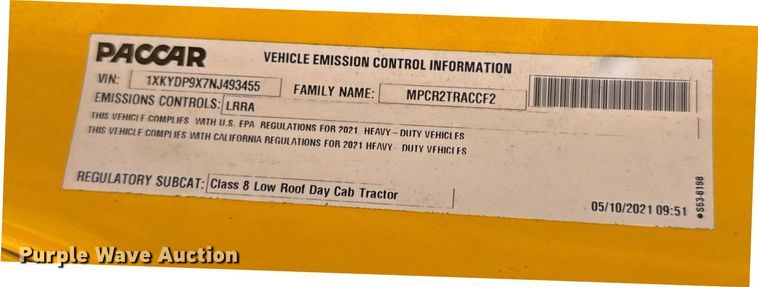 image for item EJ4586 2022 Kenworth T680 semi truck