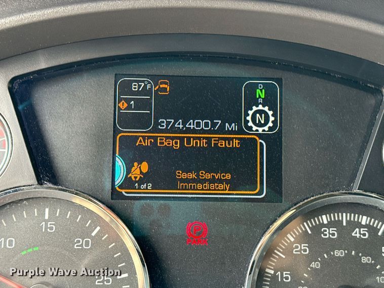 image for item EJ4587 2021 Kenworth T680 semi truck