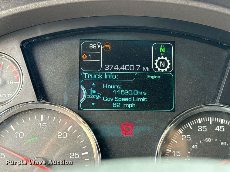 image for item EJ4587 2021 Kenworth T680 semi truck