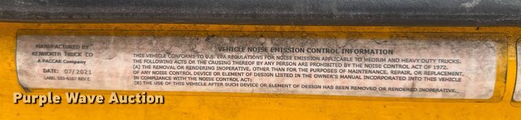 image for item EJ4588 2022 Kenworth T680 semi truck