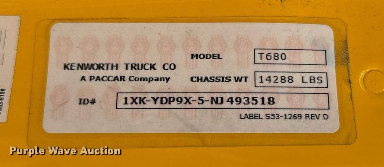 image for item EJ4588 2022 Kenworth T680 semi truck