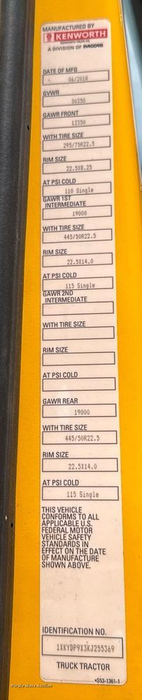 image for item EJ4590 2019 Kenworth T680 semi truck