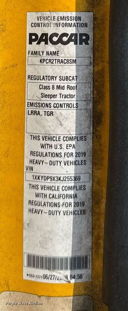 image for item EJ4590 2019 Kenworth T680 semi truck