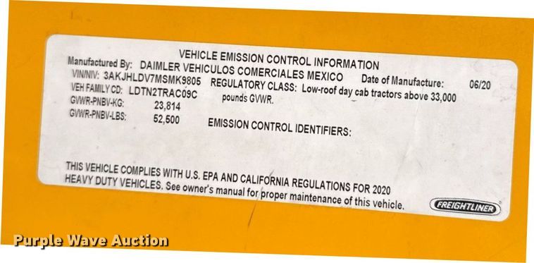 image for item EJ4591 2021 Freightliner Cascadia 126 semi truck