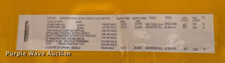 image for item EJ4591 2021 Freightliner Cascadia 126 semi truck