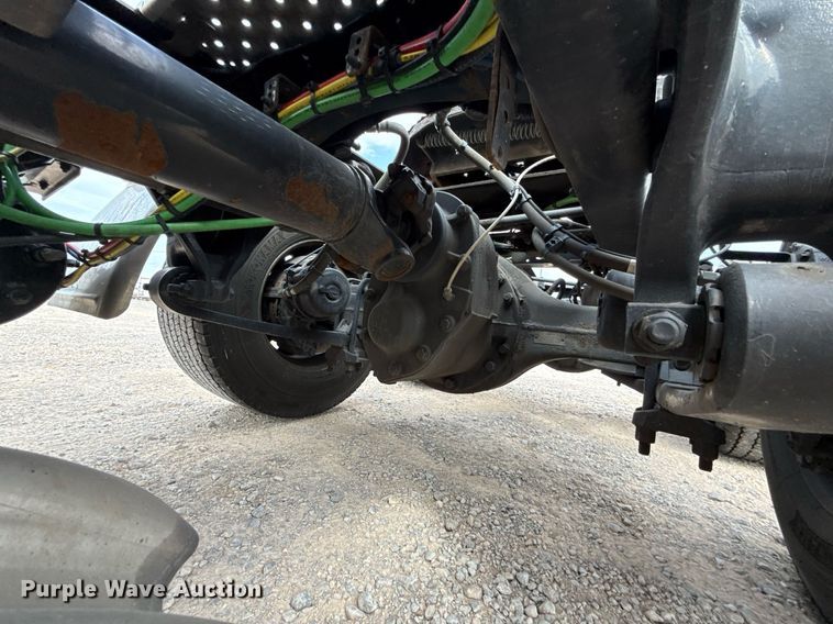 image for item EJ4593 2021 Freightliner Cascadia 126 semi truck