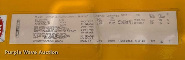 image for item EJ4593 2021 Freightliner Cascadia 126 semi truck