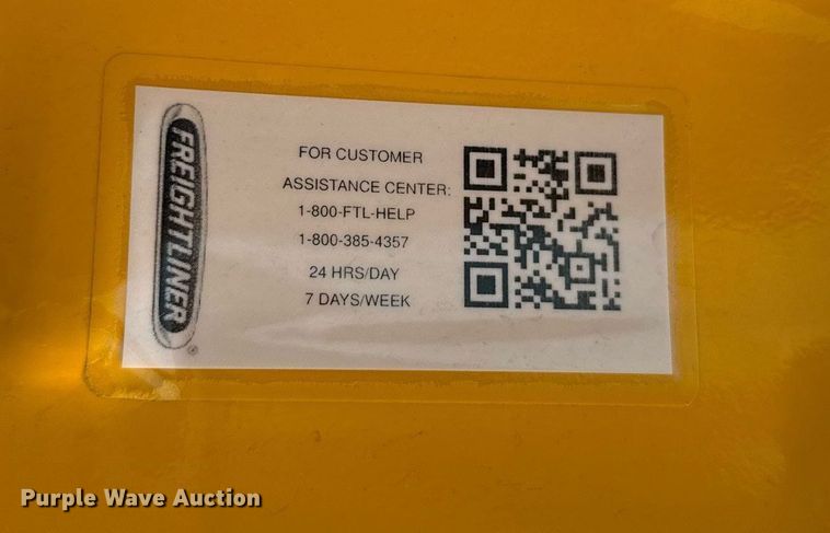 image for item EJ4593 2021 Freightliner Cascadia 126 semi truck