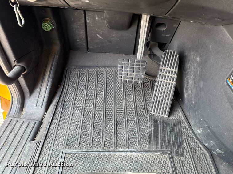 image for item EJ4594 2021 Freightliner Cascadia 126 semi truck