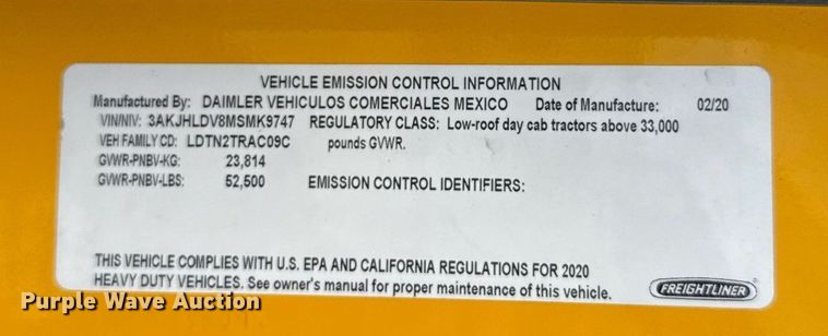 image for item EJ4596 2021 Freightliner Cascadia 126 semi truck