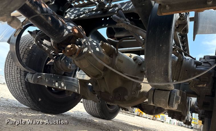 image for item EJ4597 2022 Kenworth T680 semi truck