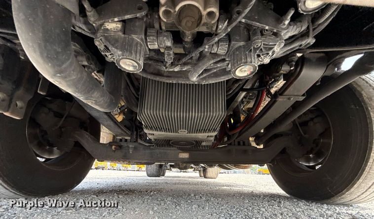 image for item EJ4597 2022 Kenworth T680 semi truck